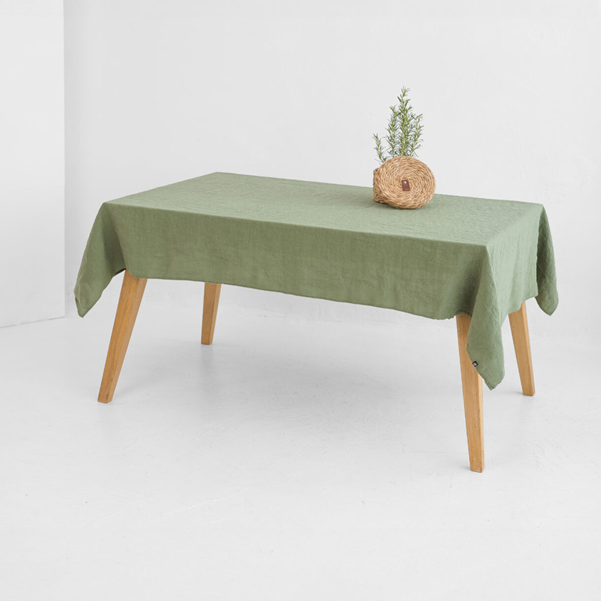 Stalas 1pagrindine-B5443