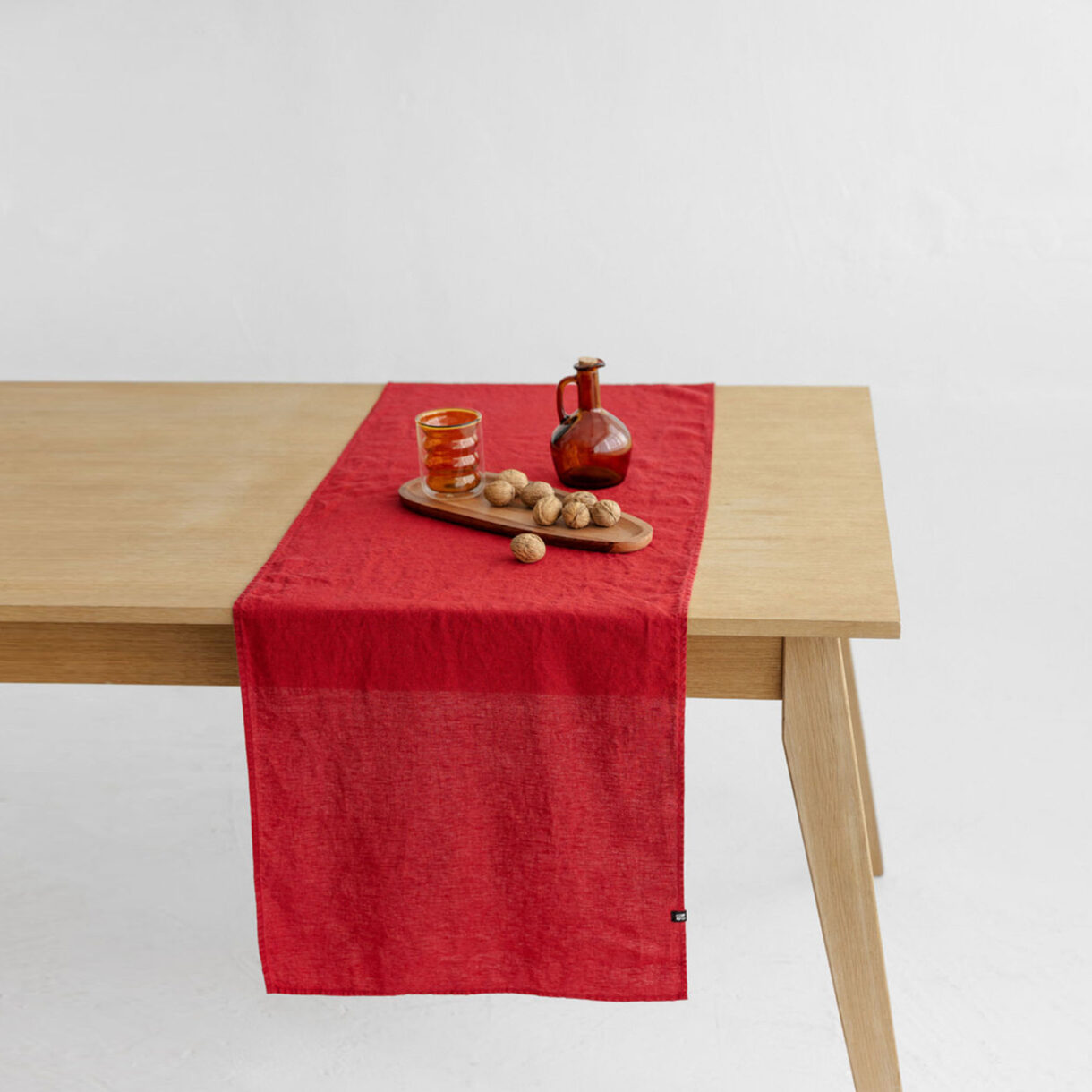 Table runner - cranbery (1)