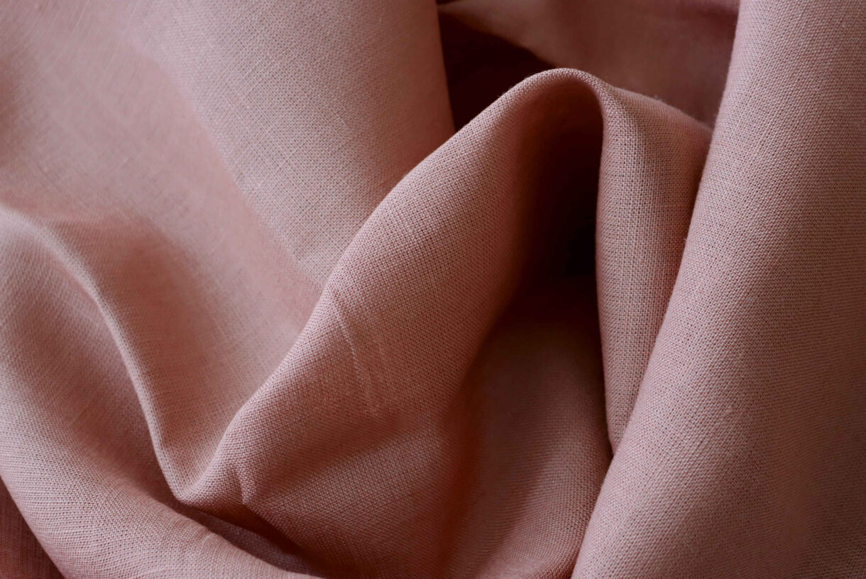 Cedar Wood Light Linen – Lightweight Fabric for Garments Cedar Wood light linen fabric, breathable natural textile with soft drape for summer clothing