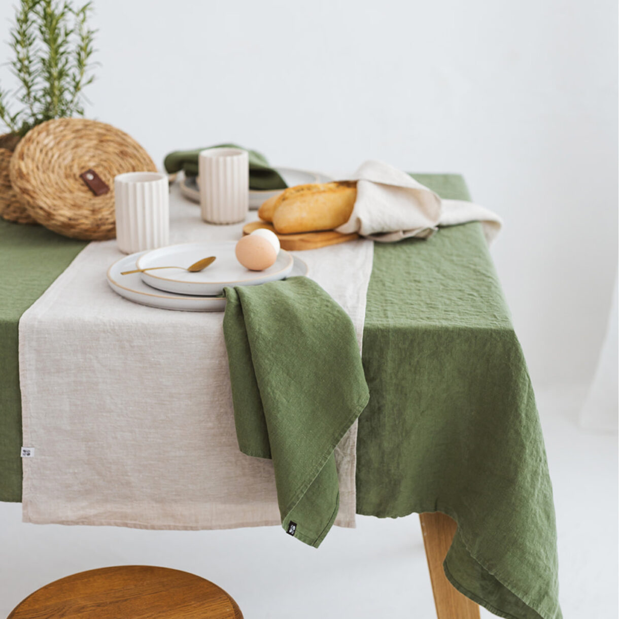 stalas ivaizdine B5443